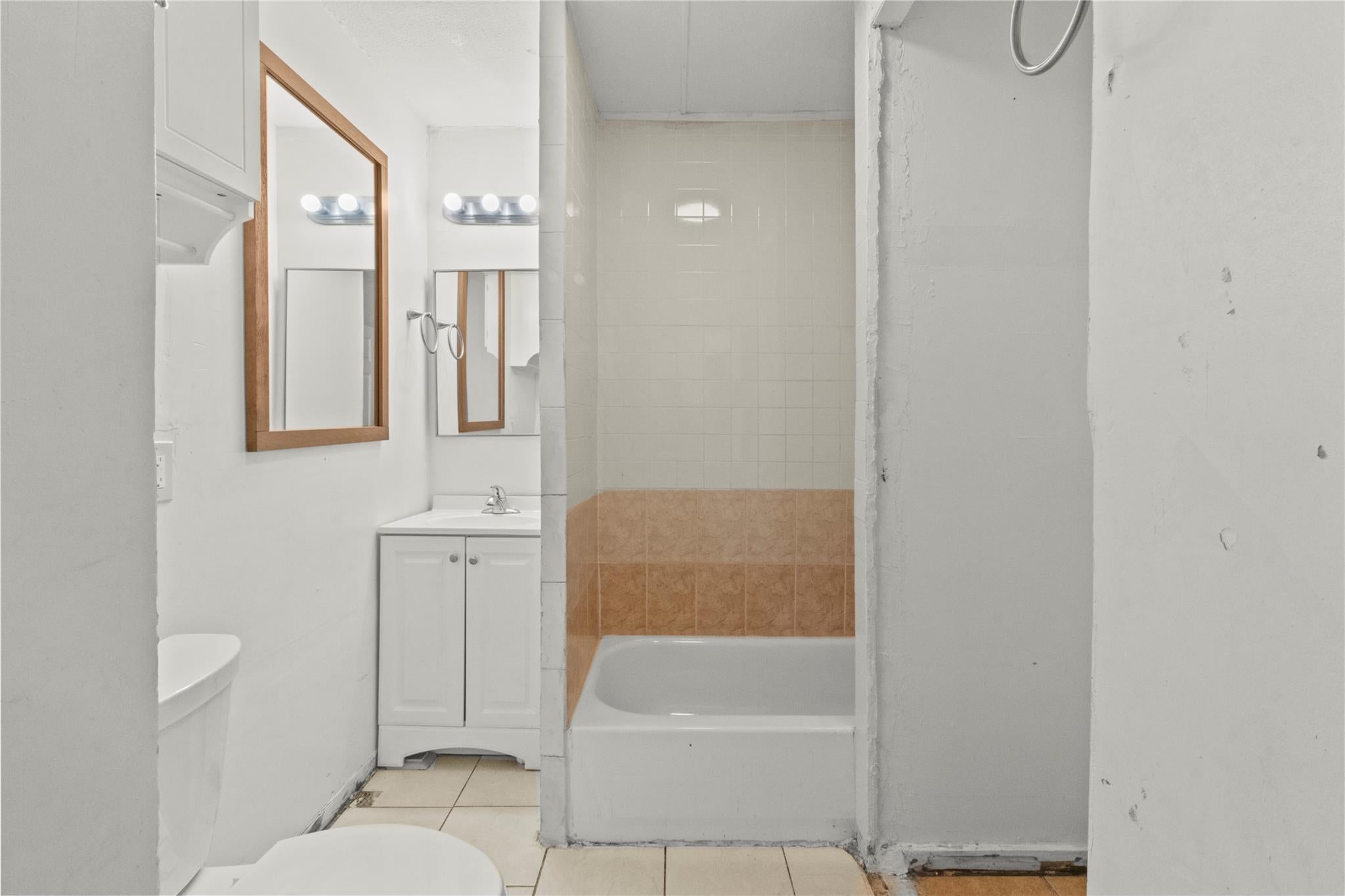 317 E B Street 317