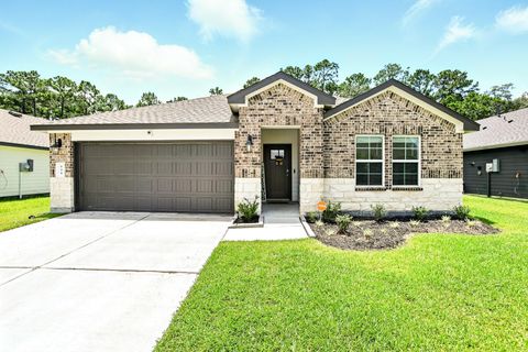 Photo of 621 Little Spring Court, Anahuac, TX 77514 (MLS # 58824470)