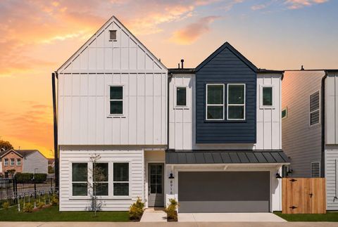 Photo of 8918 Sunshine Laverne Lane Ln, Houston, TX 77080 (MLS # 11940448)