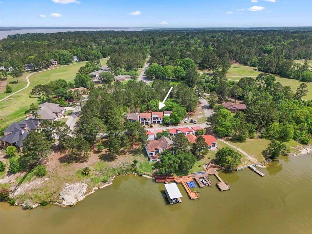 Photo of 22547 Bayview Circle, Huntsville, TX 77320 (MLS # 73459353)