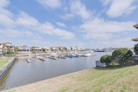 Photo of 403 Harborside Way, Kemah, TX 77565 (MLS # 71678683) Photo of 403 Harborside Way, Kemah, TX 77565 (MLS # 71678683)
