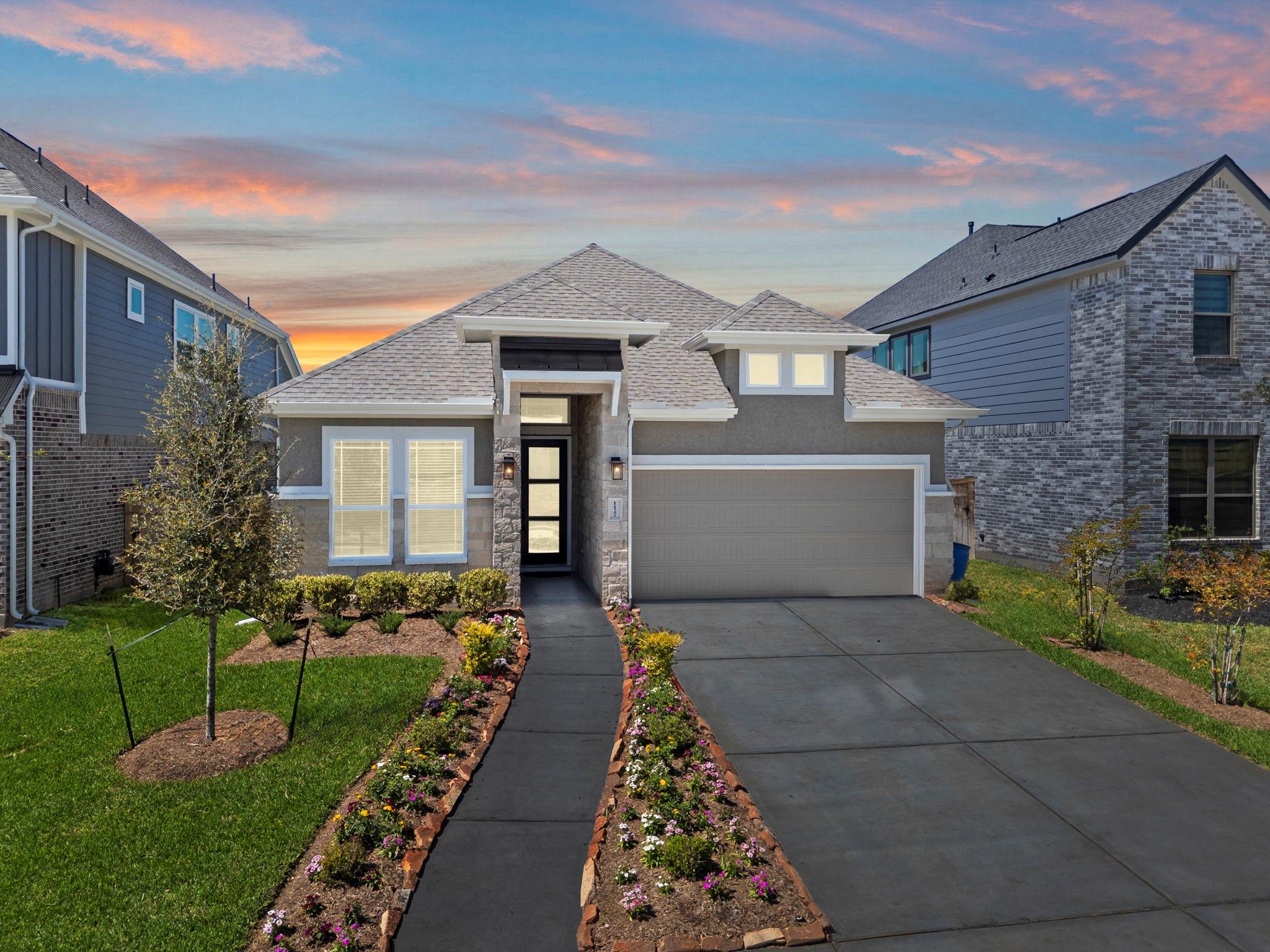 1127 Luna Drive