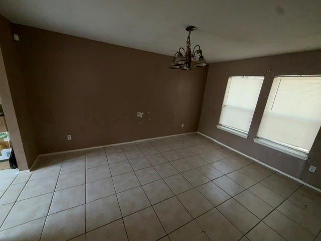 1927 Overbrook Circle