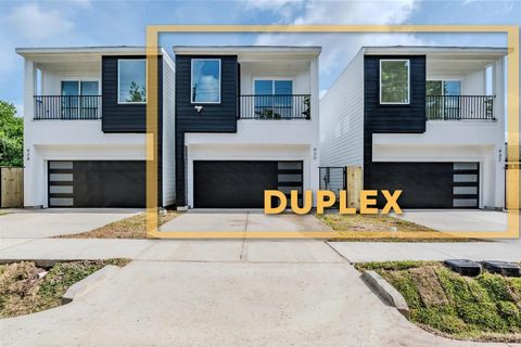 1911-1913 Dewalt Street Houston TX 77088