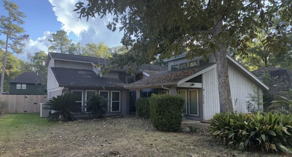 Photo of 2318 Parkdale Drive, Houston, TX 77339 (MLS # 68289996)