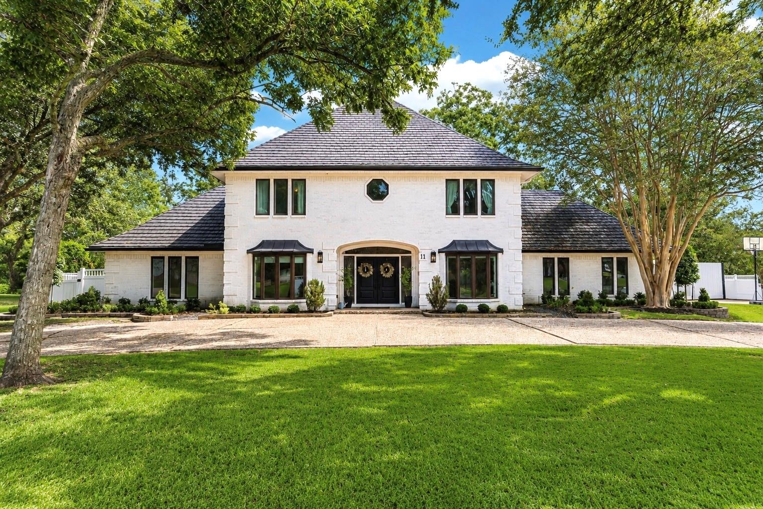 11 Haverford Lane