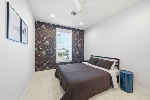Tiny photo for 1529 Laird Street, Houston, TX 77008 (MLS # 37517975)