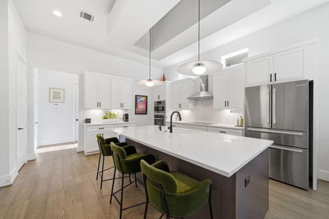 Tiny photo for 1529 Laird Street, Houston, TX 77008 (MLS # 37517975)