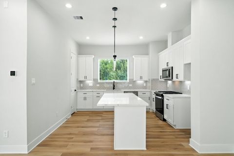 Tiny photo for 1989 Bauer Drive, Houston, TX 77080 (MLS # 52669852)