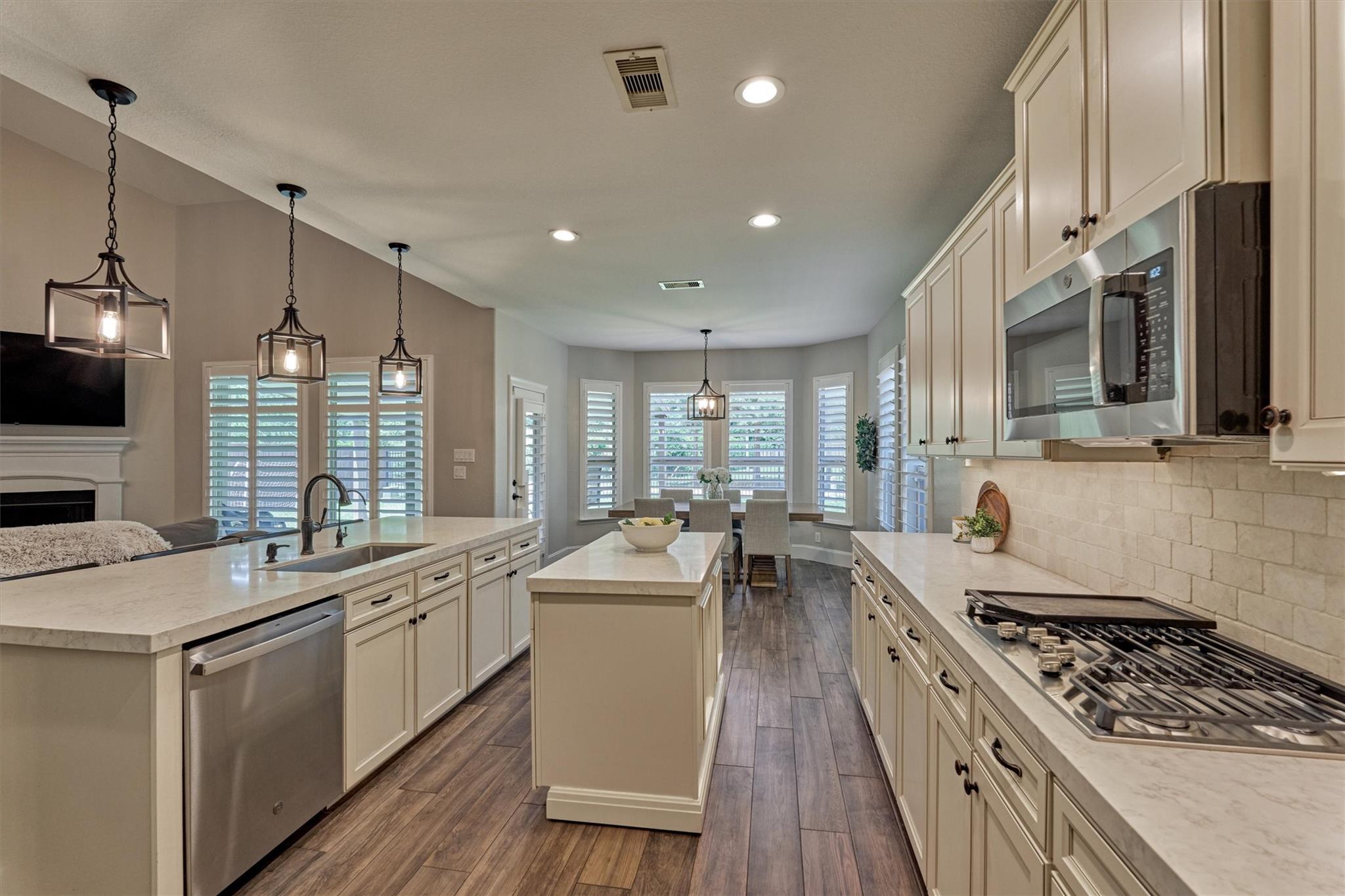 155 W Wading Pond Circle