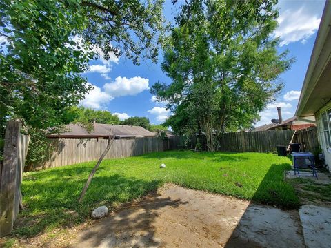 Tiny photo for 3807 Quiet Place Drive, Houston, TX 77082 (MLS # 67845394)