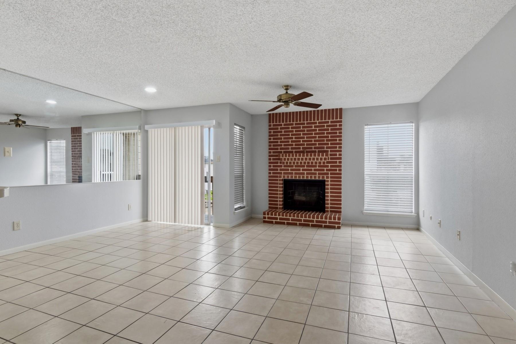 3919 Fairmont 148