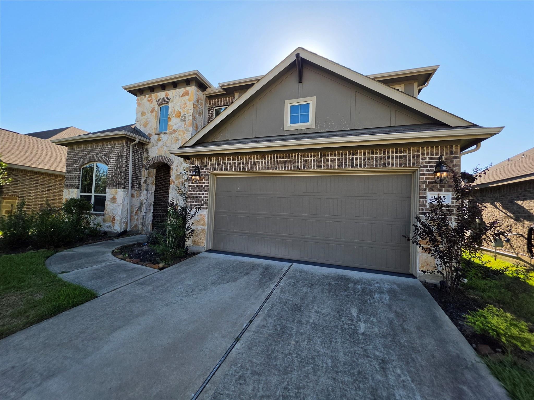 9415 Invergarry Way