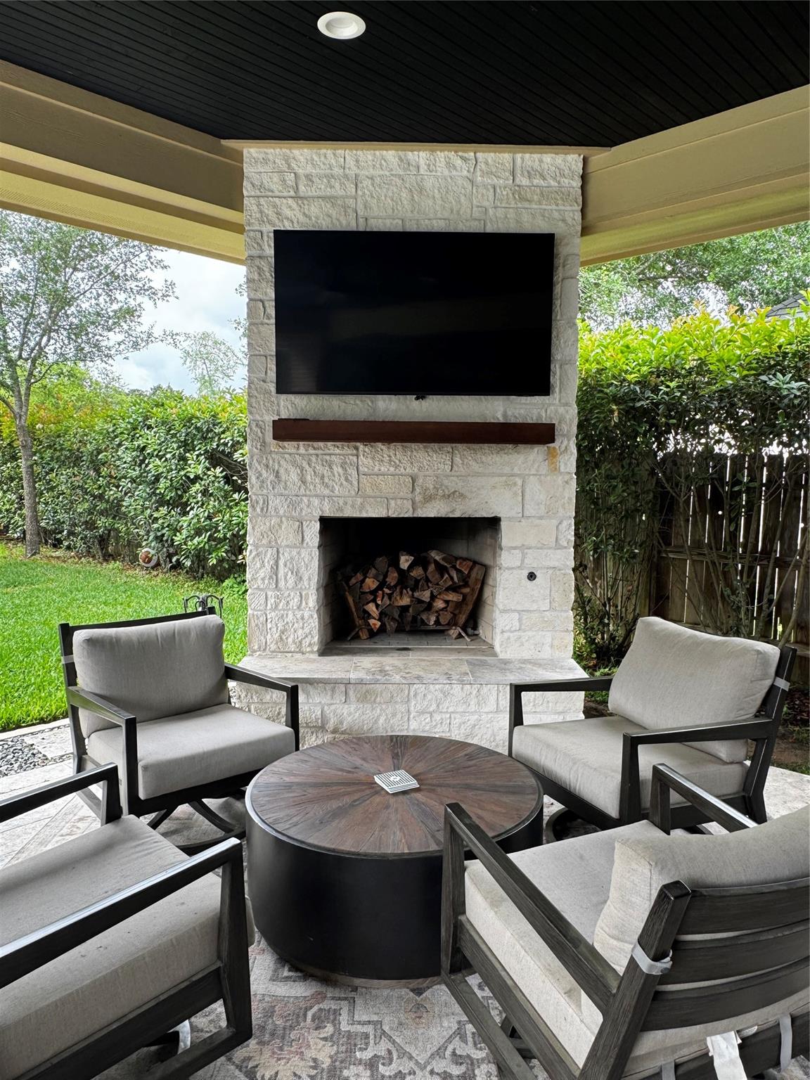 4927 Lagos Azul Court