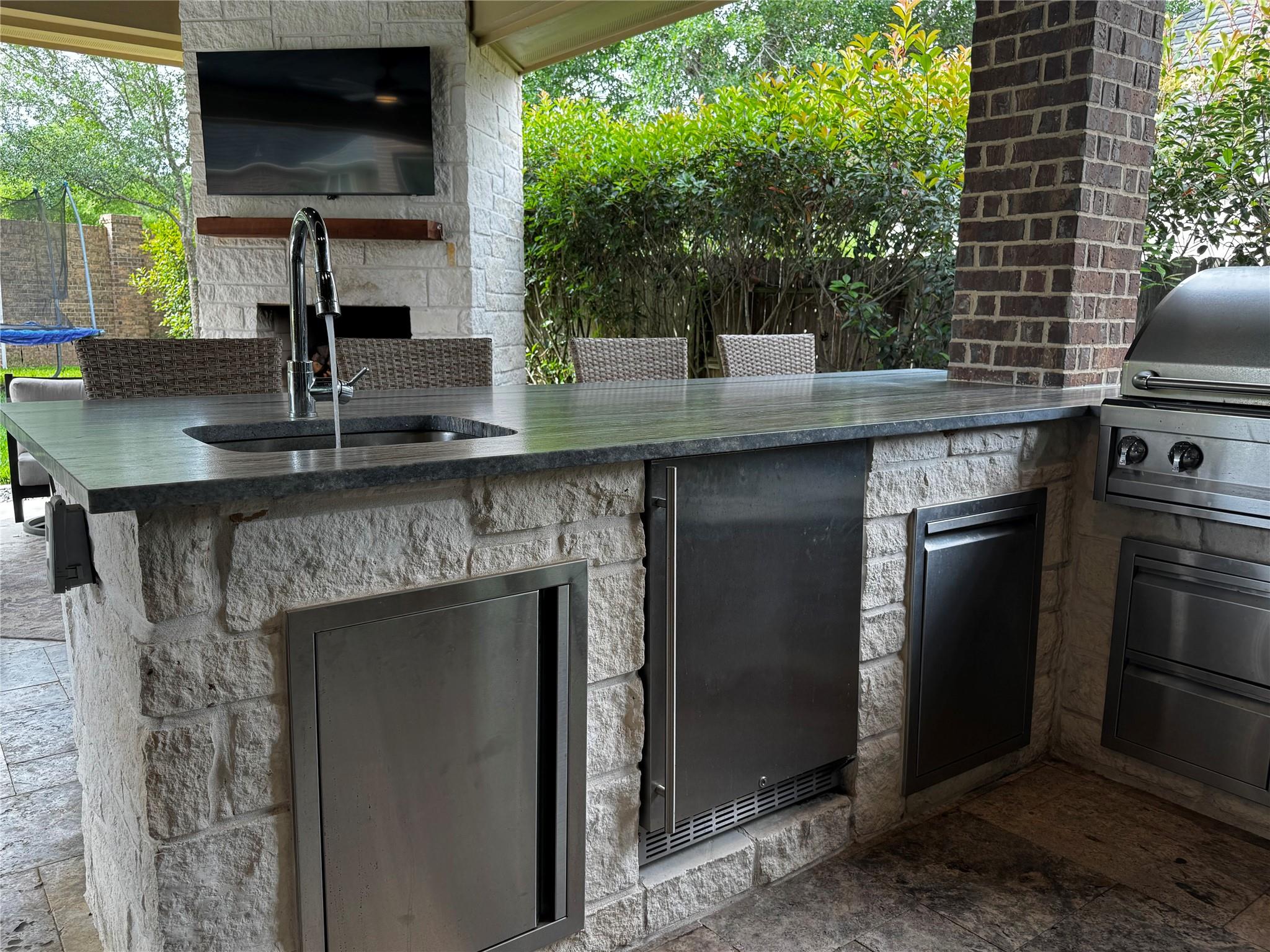 4927 Lagos Azul Court