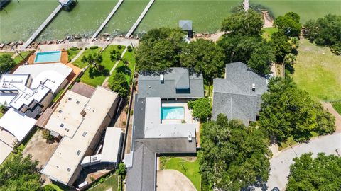 1501 Harbor View Circle Galveston TX 77550