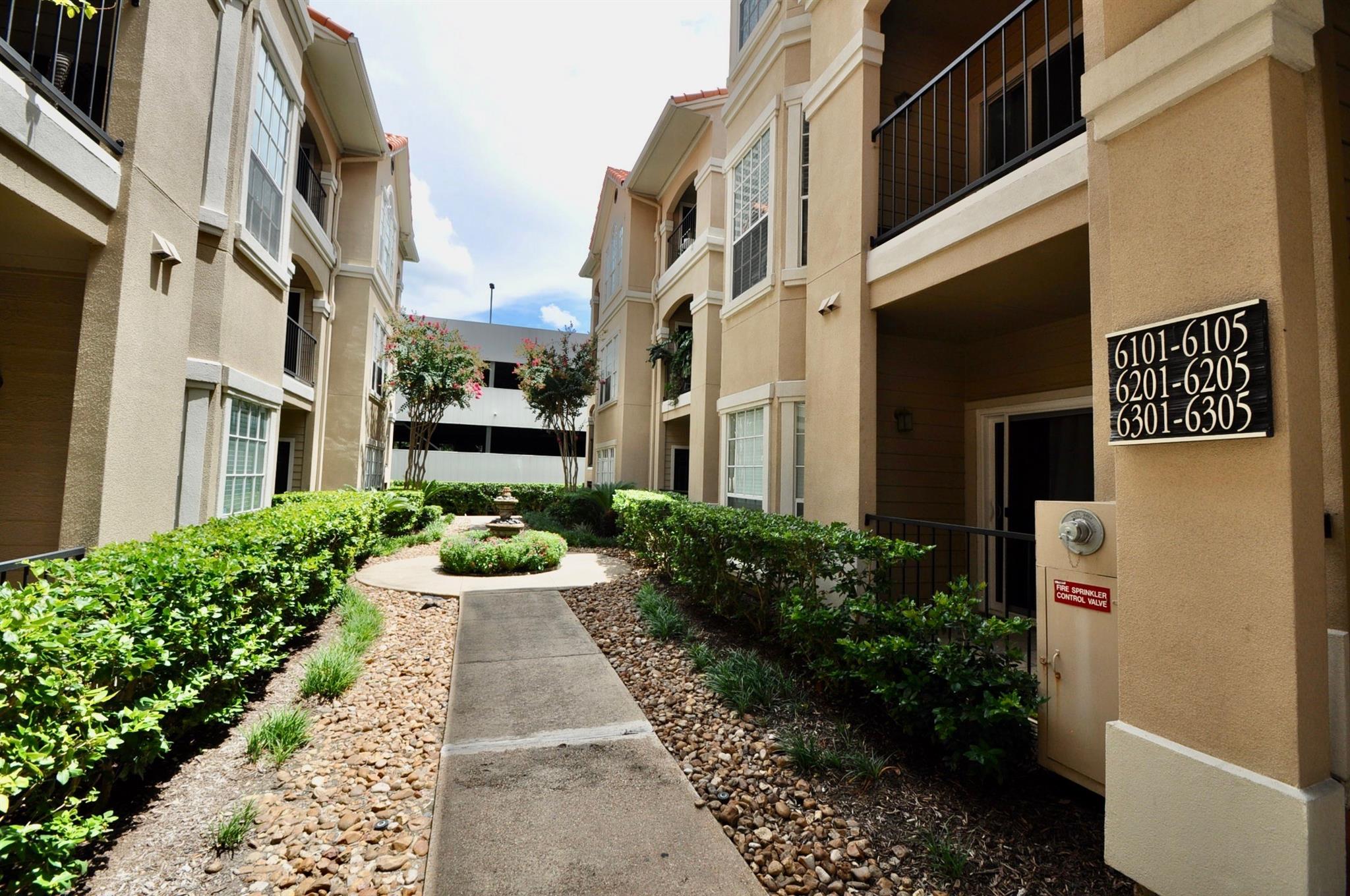 3231 Allen Parkway 6102