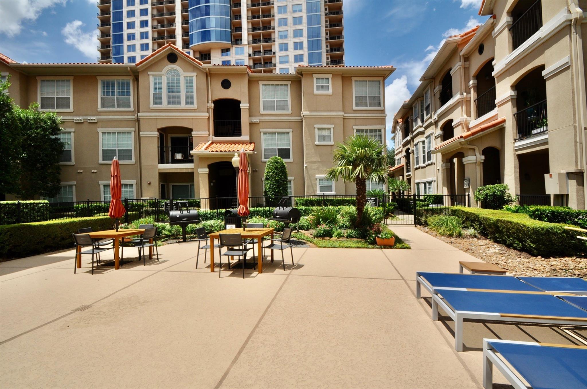 3231 Allen Parkway 6102