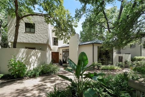 Homes For Rent - 2225 Bolsover Street<br/> Houston, TX 77005