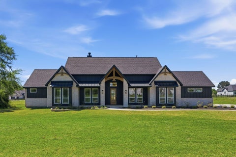 Photo of 25231 Pleasant Retreat Court, Montgomery, TX 77356 (MLS # 45645851)