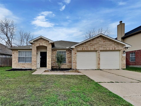 Homes For Rent - 17602 Coventry Oaks Drive<br/> Houston, TX 77084