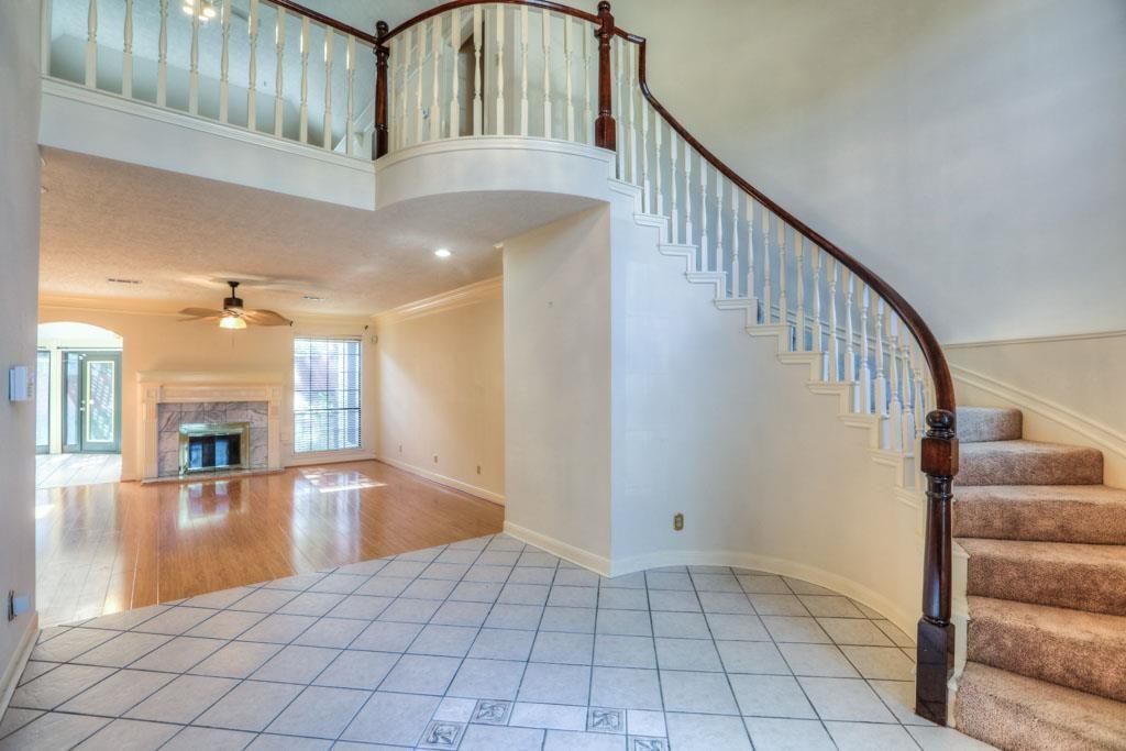 8027 Danette Ct