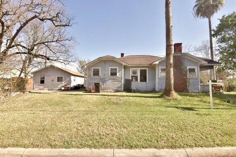 Photo of 101 Inlane Street, Houston, TX 77012 (MLS # 11340240)