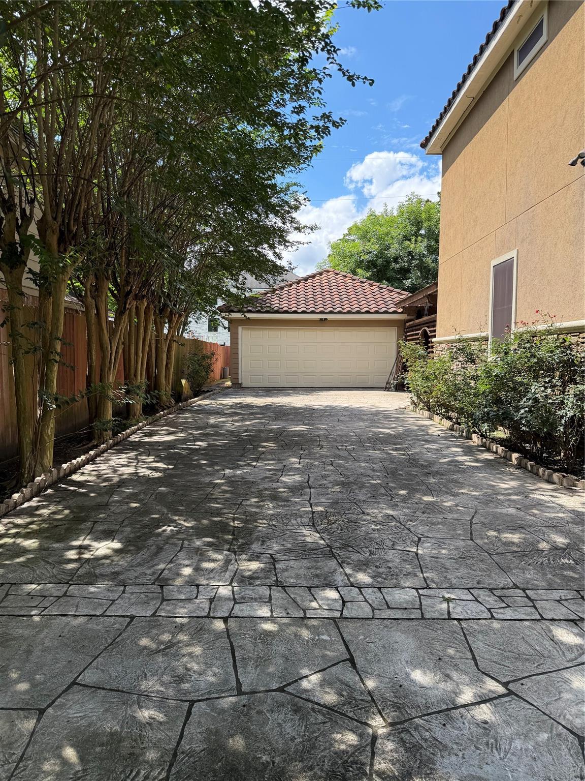 1710 Castlerock Drive