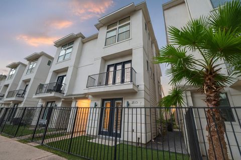 Photo of 2513 Garrow Street, Houston, TX 77003 (MLS # 43888281)