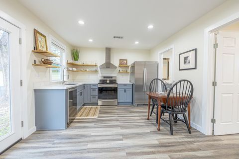 Photo of 1029 Fish Hatchery Road #B, Huntsville, TX 77320 (MLS # 72652493)