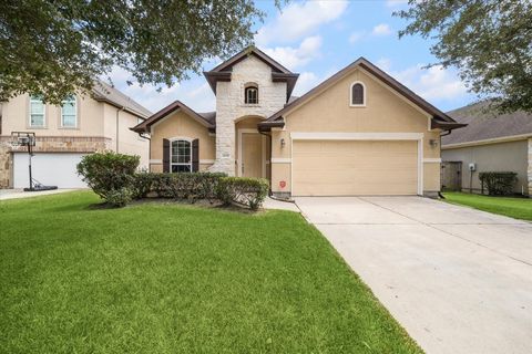 Photo of 14350 Fosters Run Lane, Humble, TX 77396 (MLS # 56022415) Photo of 14350 Fosters Run Lane, Humble, TX 77396 (MLS # 56022415)