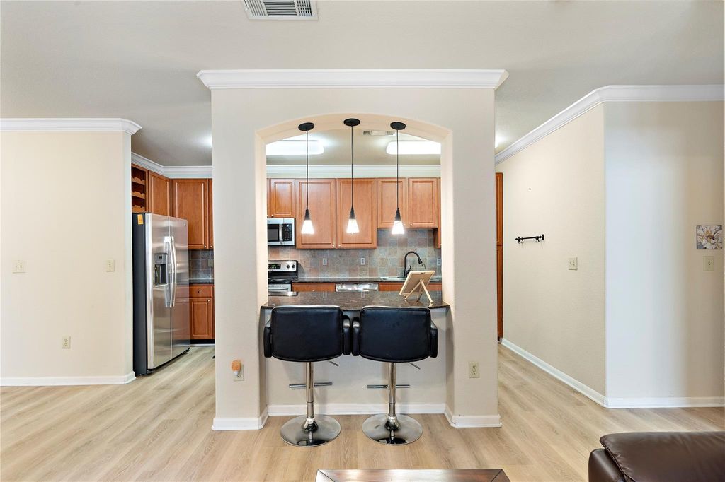 Photo of 1711 Old Spanish Trail #218, Houston, TX 77054 (MLS # 9489968)