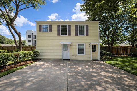 Multifamily For Sale - 422 W Burleson Street<br/> Wharton, TX 77488