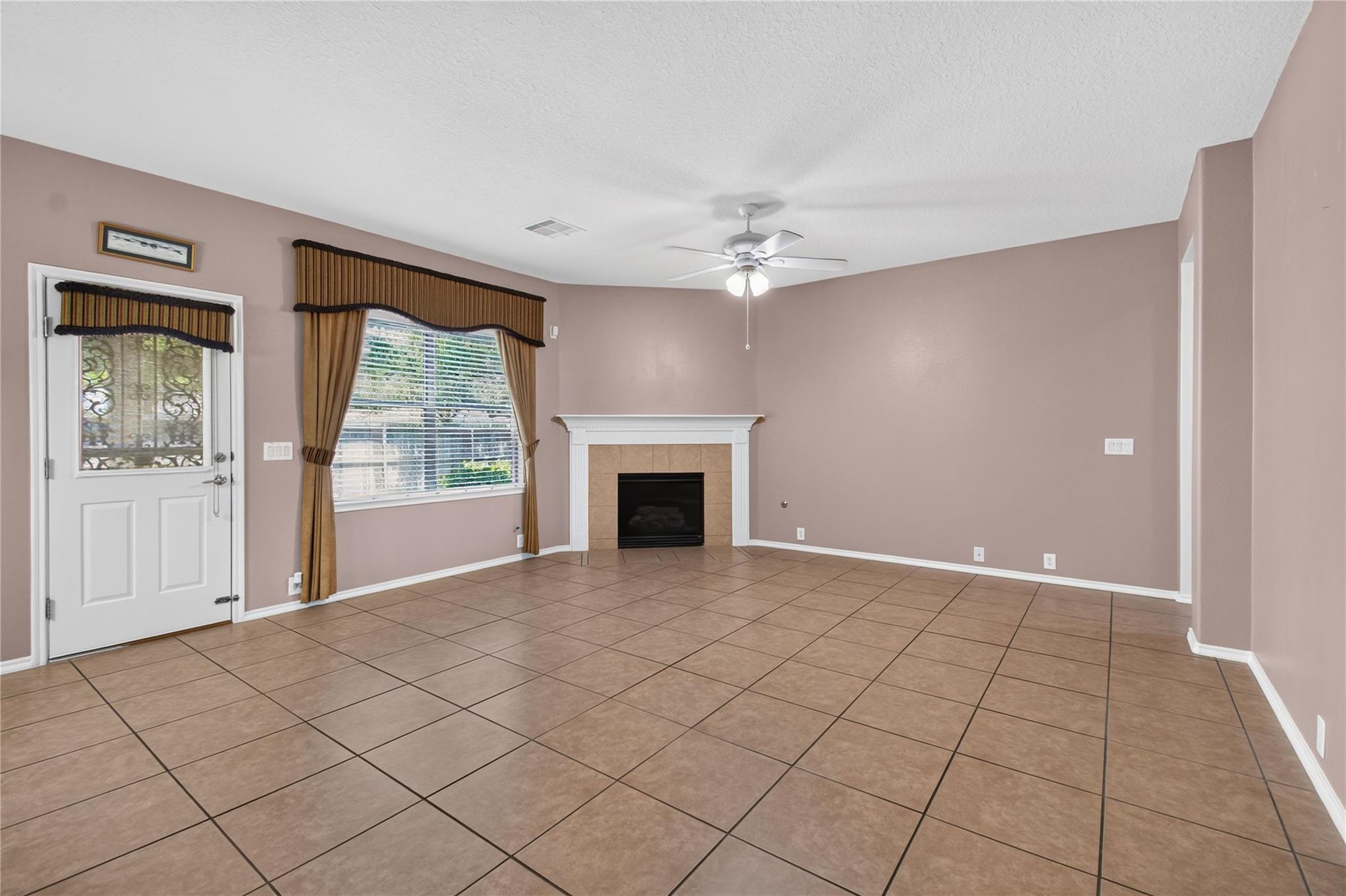 5303 Persimmon Pass