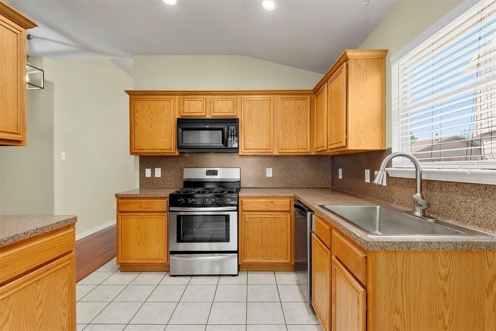 Photo of 20231 Ribbonwood Point Court, Tomball, TX 77375 (MLS # 19336634)