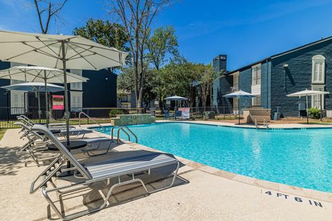 Photo of 200 Hallow Tree Lane #1612-2, Houston, TX 77090 (MLS # 91362660)