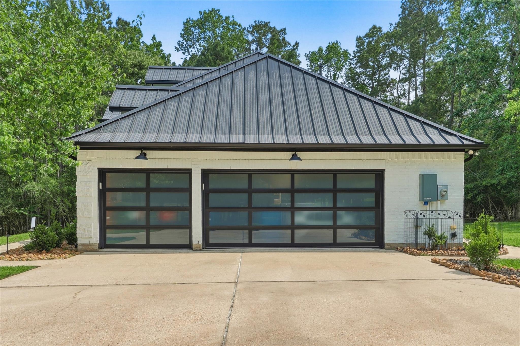 Magnolia, Texas, 77355, United States, 4 Bedrooms Bedrooms, ,4 BathroomsBathrooms,Residential,Active,2041460