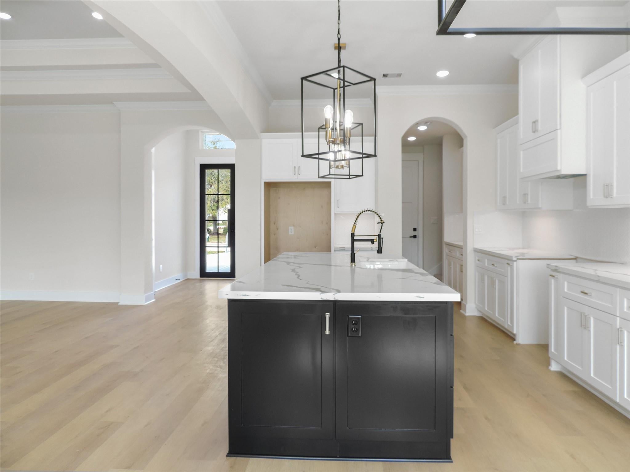 5118 Sleepy Point
