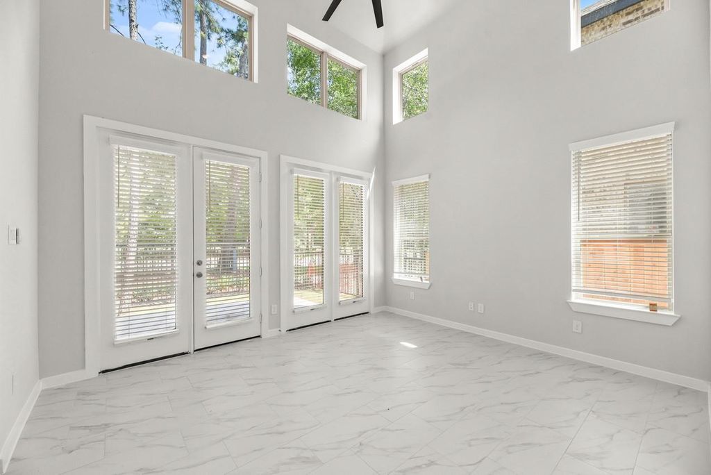 Photo of 2708 Woodforest Parkway N, Montgomery, TX 77316 (MLS # 18653013)