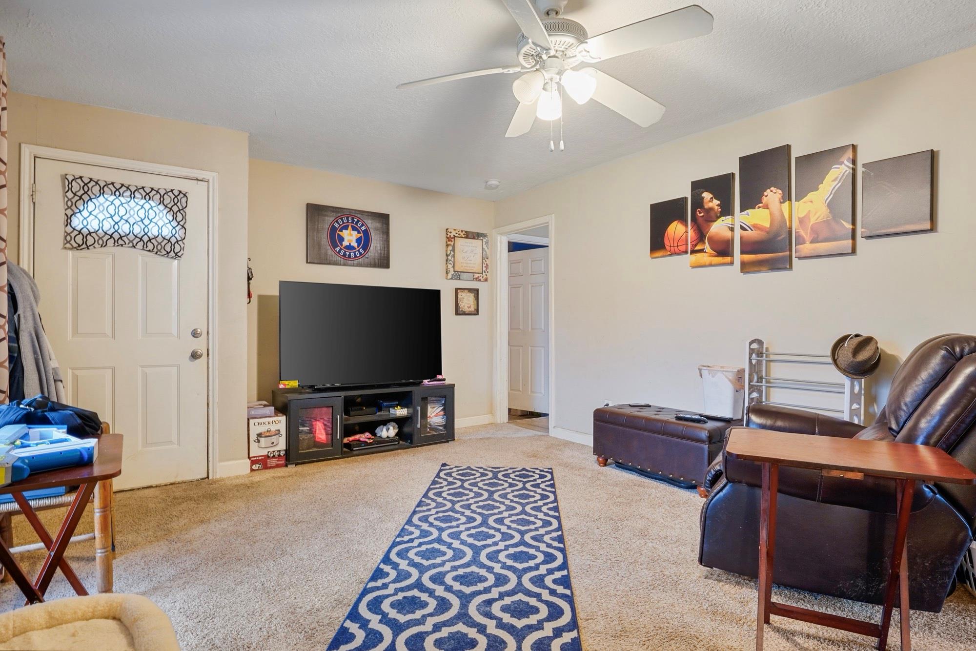 2113 Pickerton Drive