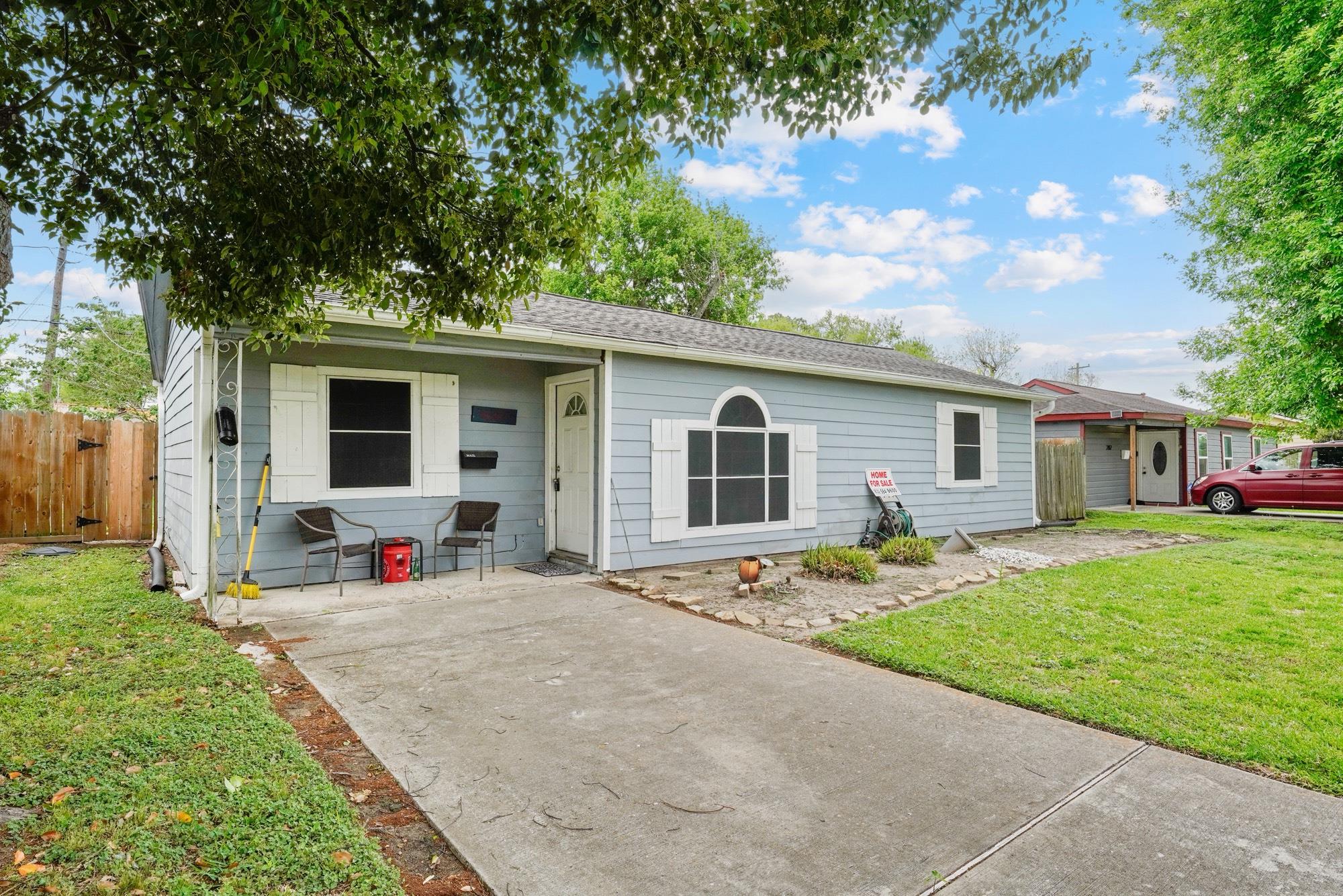 2113 Pickerton Drive