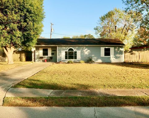 Photo of 2113 Pickerton Drive, Deer Park, TX 77536 (MLS # 76528279)