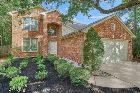 Photo of 274 Fairwind Trail Drive, Conroe, TX 77385 (MLS # 27762007)