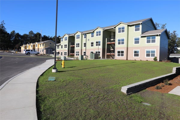 900 N OAK HARBOR ST, OAK HARBOR, WA 98277 - Image 6f95f79d1e659dd3fa5fc47e45cd428f/23570259