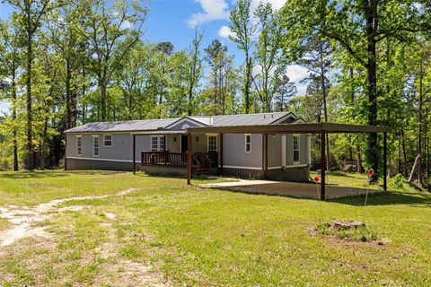 Photo of 11895 Fm 229, Grapeland, TX 75844 (MLS # 67577098) Photo of 11895 Fm 229, Grapeland, TX 75844 (MLS # 67577098)