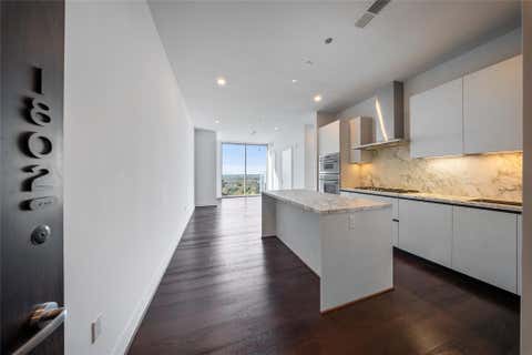 Photo of 1711 Allen Parkway Pkwy #1802, Houston, TX 77019 (MLS # 40249315)