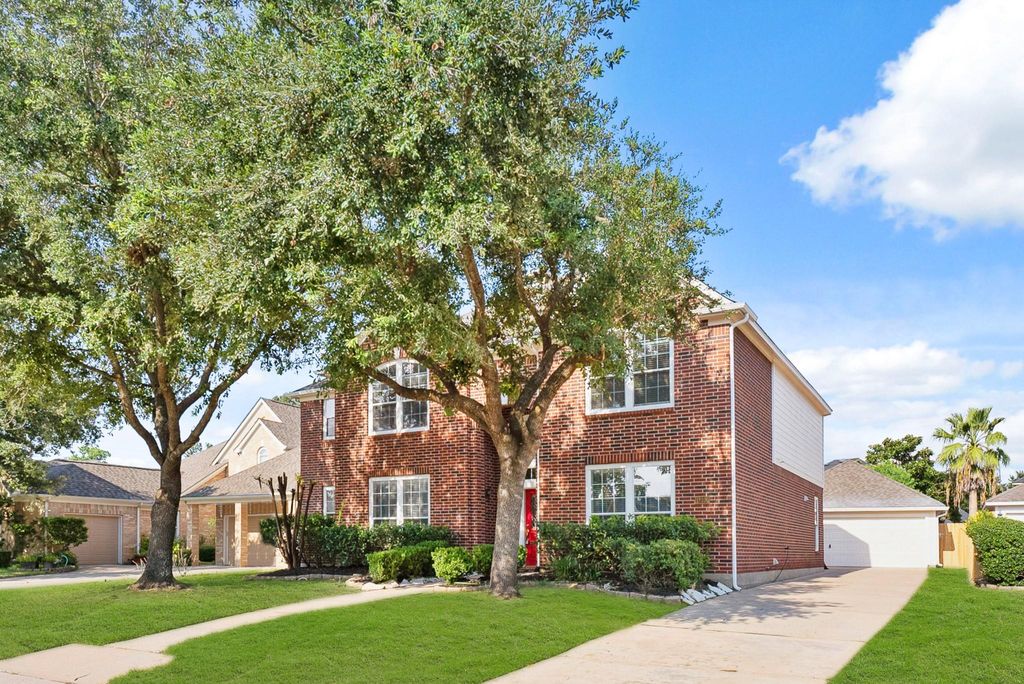 Photo of 18106 Castle Rain Drive, Humble, TX 77346 (MLS # 29546787)