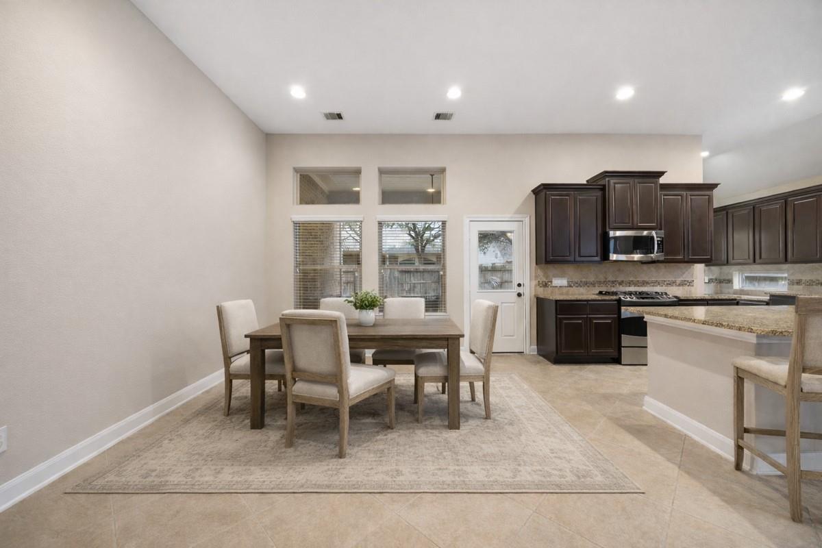 26414 Red Cliff Ridge