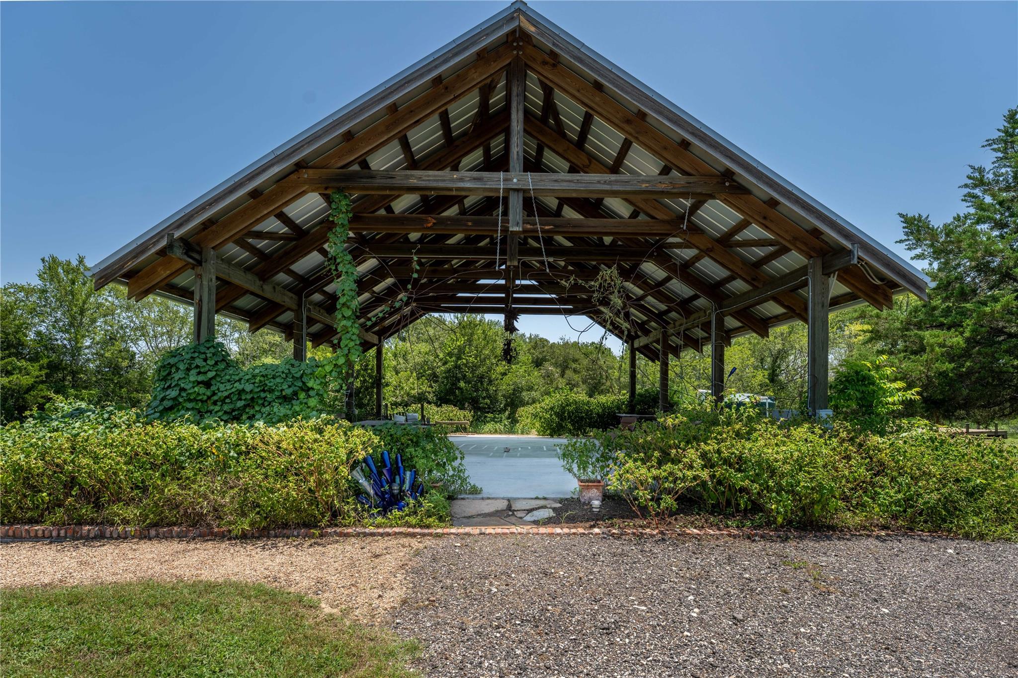 5601 Wickel Road