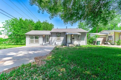 Photo of 810 Clinton Park Street, Houston, TX 77029 (MLS # 36351996)